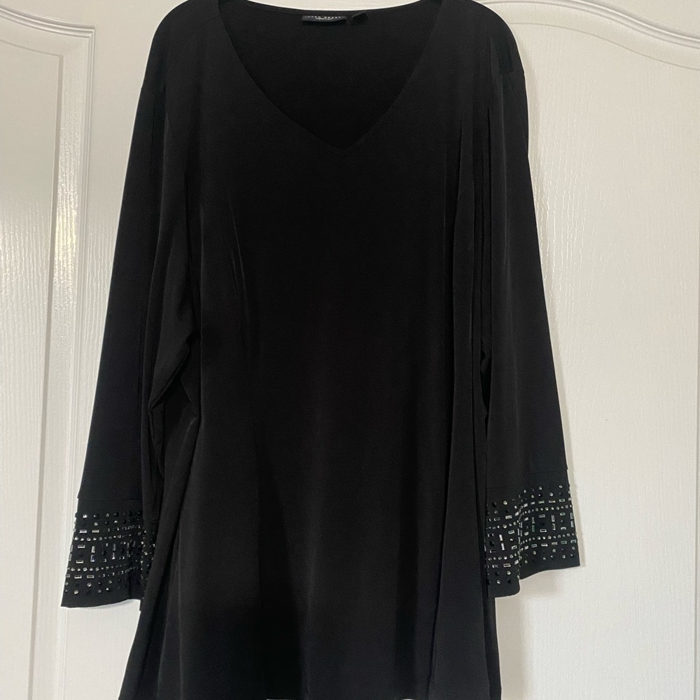 Susan Graver Elegant Black Women's Top with Embellished Sleeves Women’s Size 3X